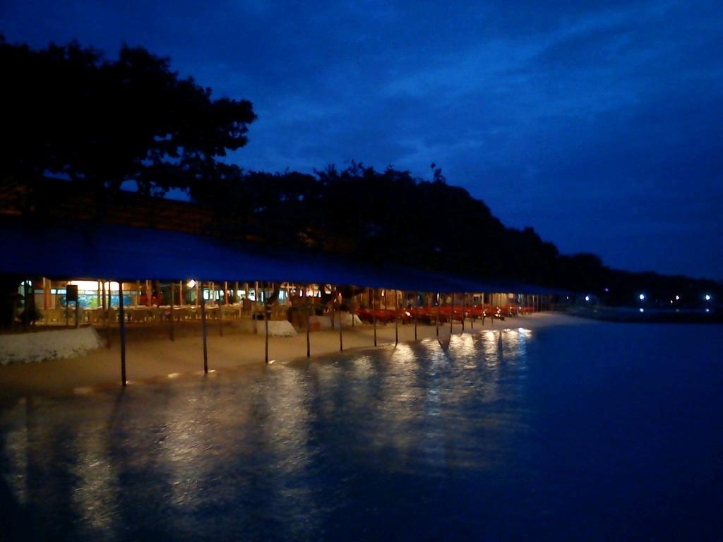 Paradise Island Park & Beach Resort Samal Exterior photo