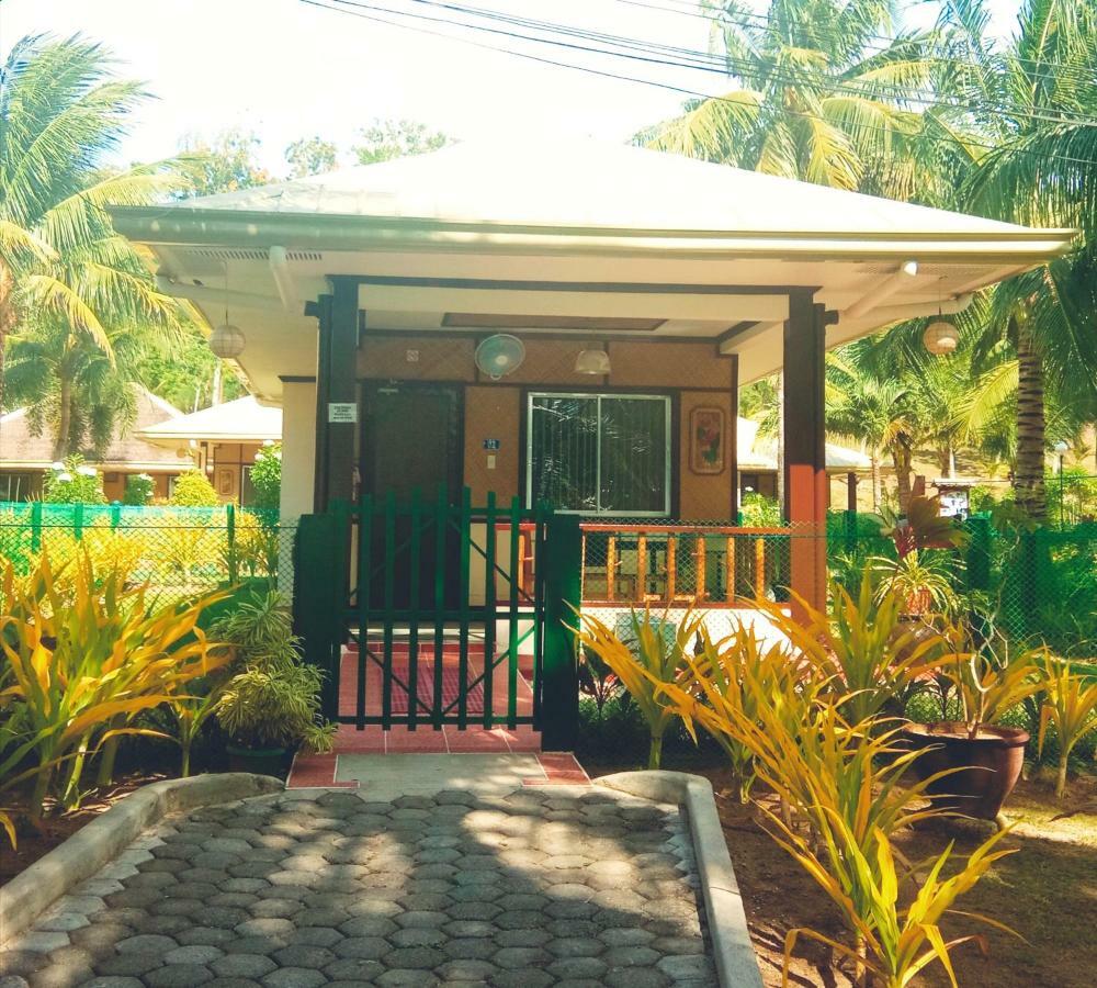 Paradise Island Park & Beach Resort Samal Exterior photo